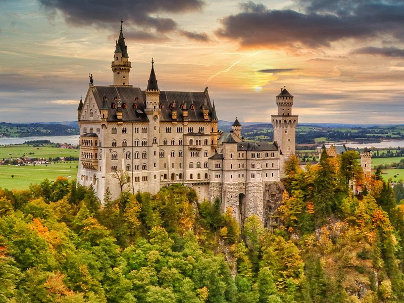 Neuschwanstein Castle Skip-the-Line Private Tour for Groups