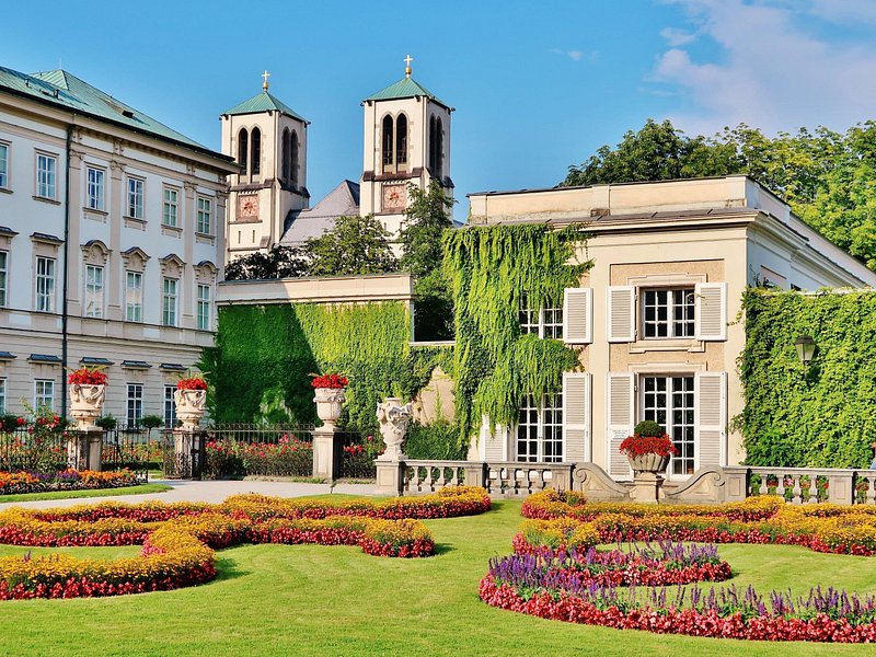 Private direct transfer from Munich Airport to Salzburg