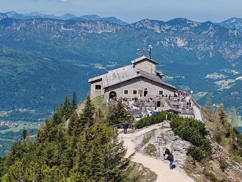 Eagles Nest Incl. Salzburg & S.O.M Sites Private Tour from Munich
