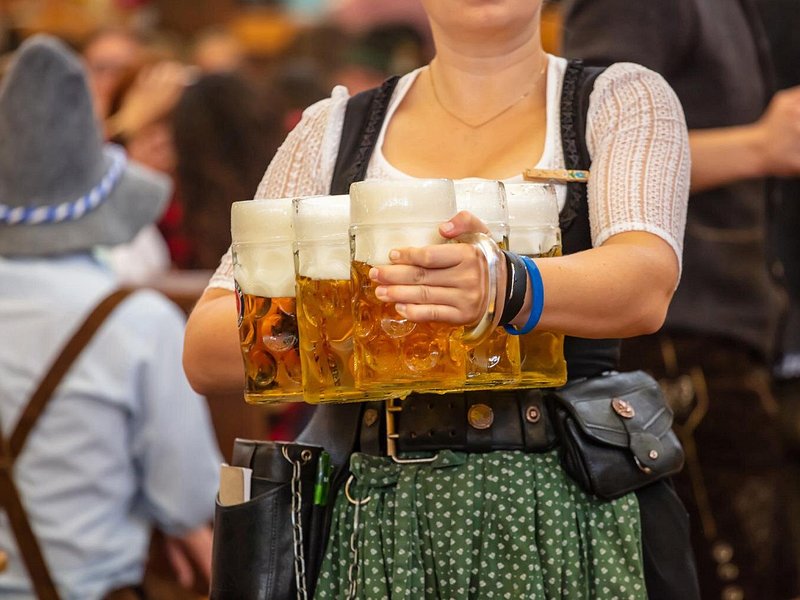 Munich City Walk and Oktoberfest Tour With Beer Tent Reservation