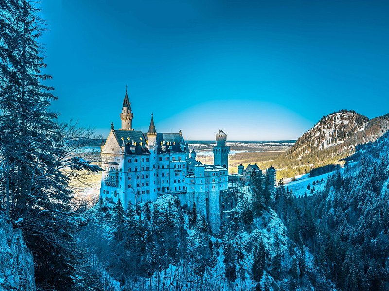 Private Tour to Neuschwanstein, Linderhof, Ettal and Oberammergau