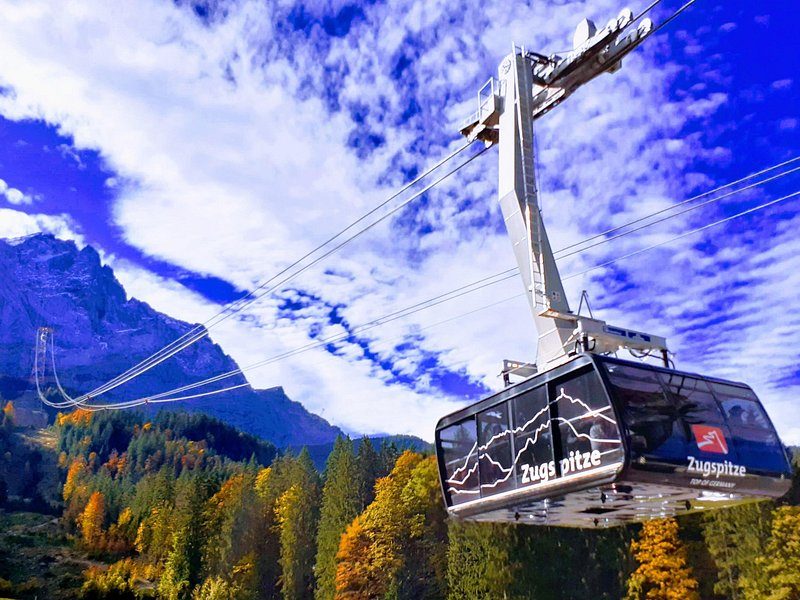 Skip the Line NEUSCHWANSTEIN and Mt. Zugspitze Private Deluxe Tour