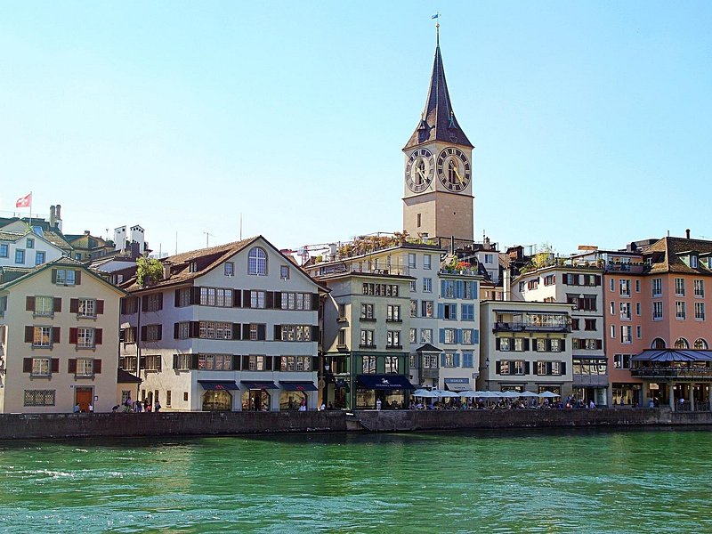 Private Transfer From Munich to Zurich With a 2 Hour Stop