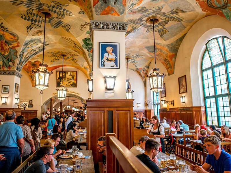Private Munich Beer Hall-Hopping, 3-Course-Menu, Beer & Tasting