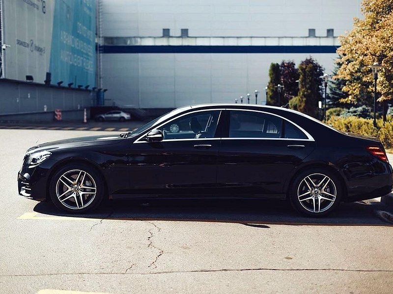 Private Transfer: Munich to Cruise Port Passau by Business Car