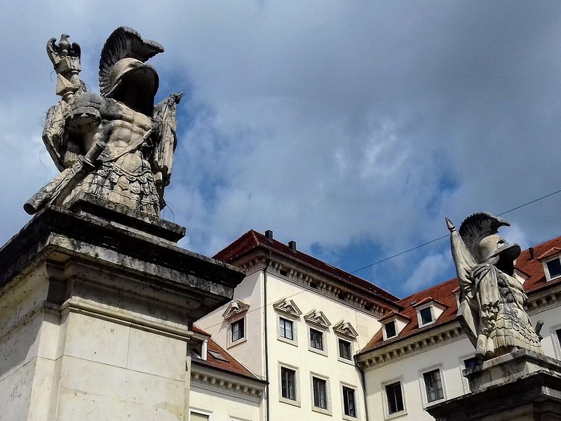Munich WWII and Dachau Concentration Camp Private Tour with Licensed Guide