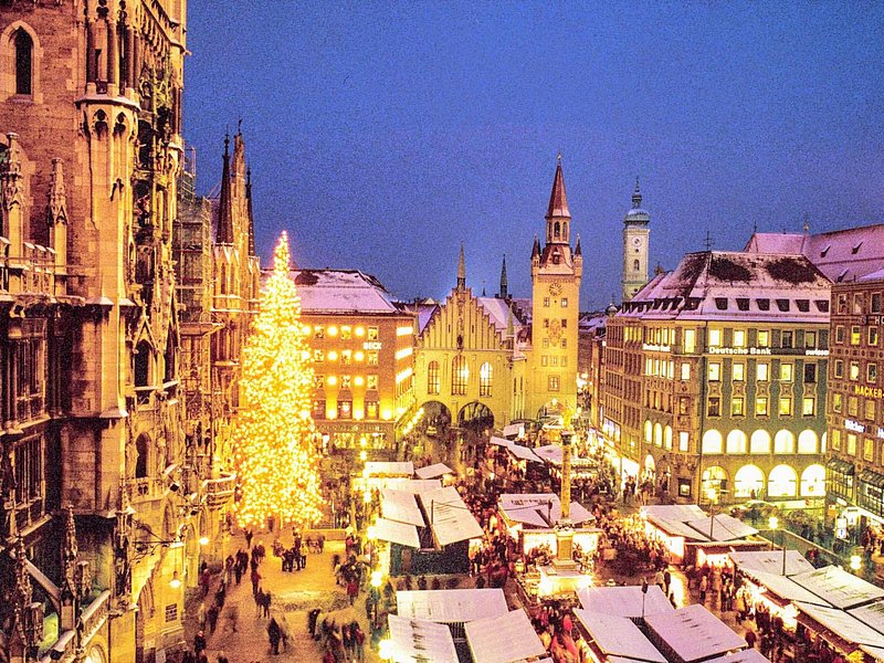 MAGiCAL Munich CHRiSTMAS TIME: Markets, Sights & Winter Joys EXCLUSiVE
TOUR