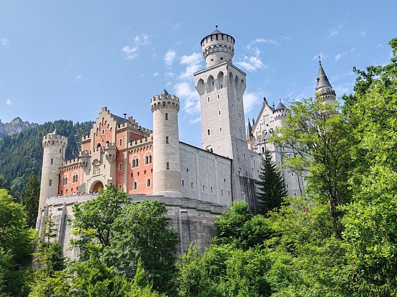 Mike’s Neuschwanstein Private Tour incl. “Skip the line Tickets”