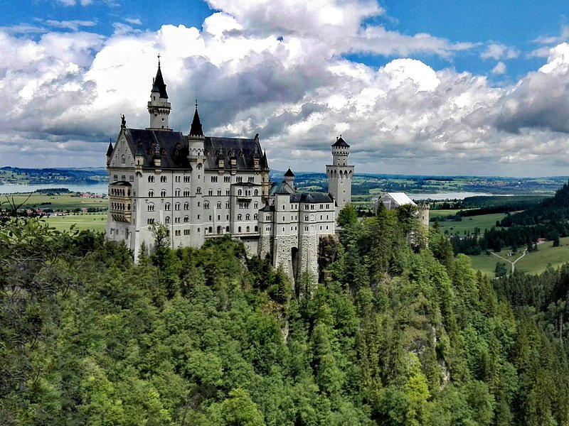 Private Tour to Neuschwanstein+Highline 179+Garmisch from Munich