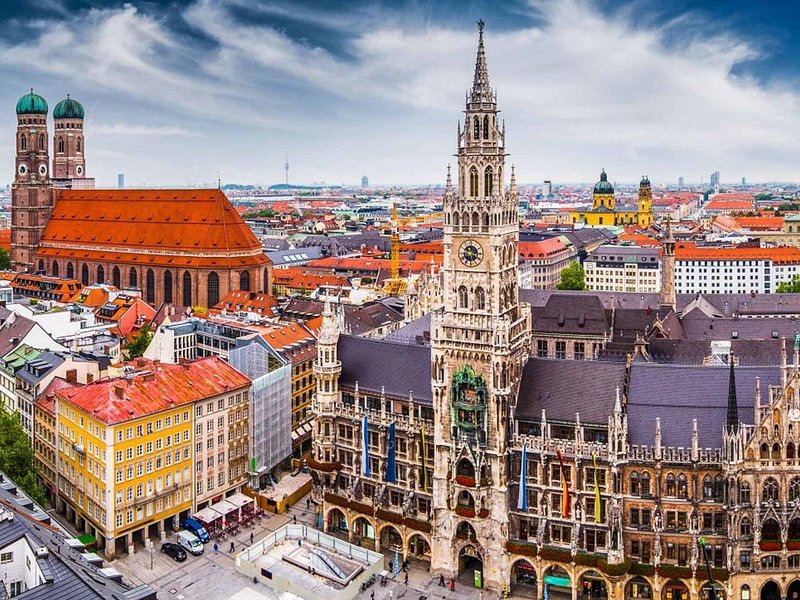 8 Hours Munich Private Tour with Hotel Pickup and Drop Off