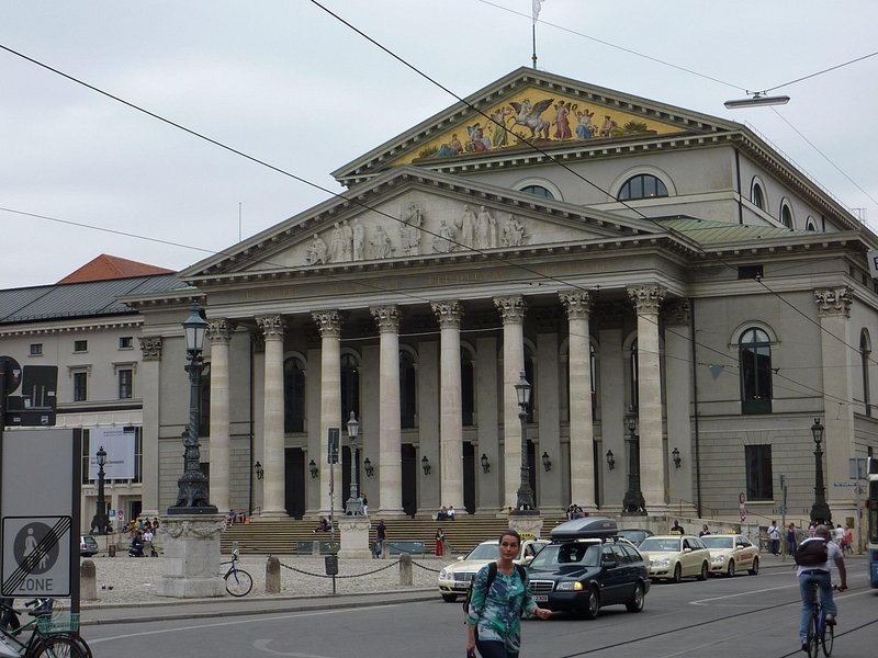 Munich Private Guided Walking Tour with Residenz Museum