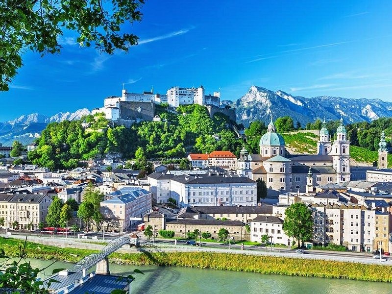 Private Salzburg Tour with English Speaking Driver from Munich