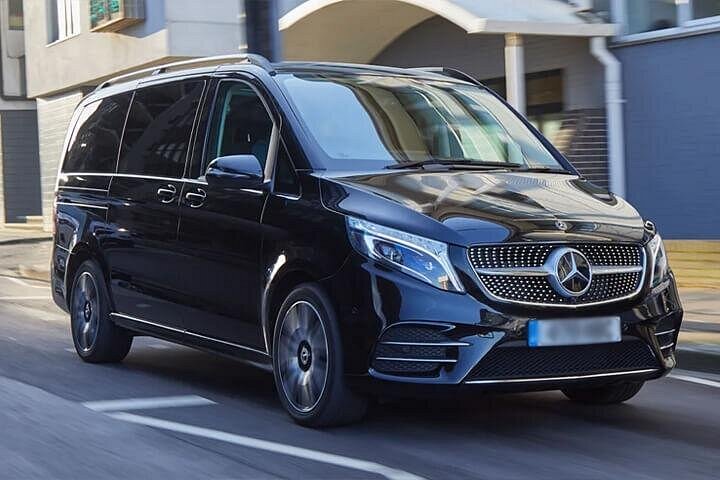Private Departure Munich to Munich Central Station by Luxury Van
