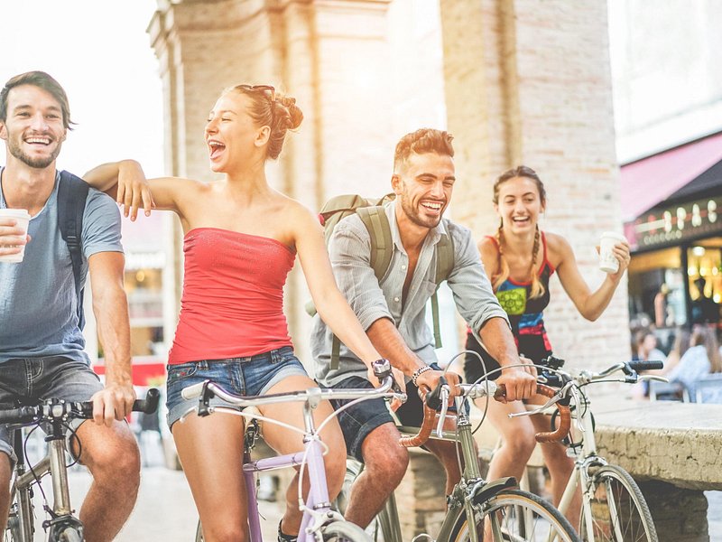 Munich’s Old Town, Top Attractions and Nature Bike Tour