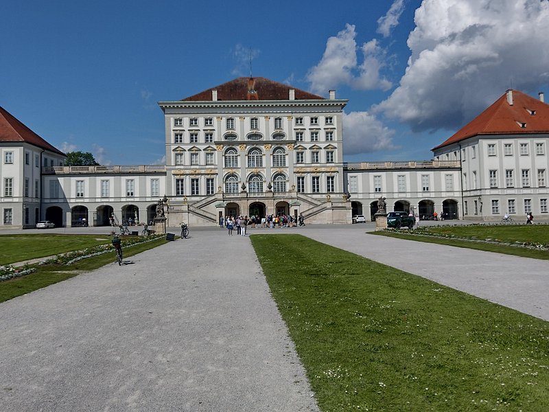 Castle Nymphenburg guided Tour