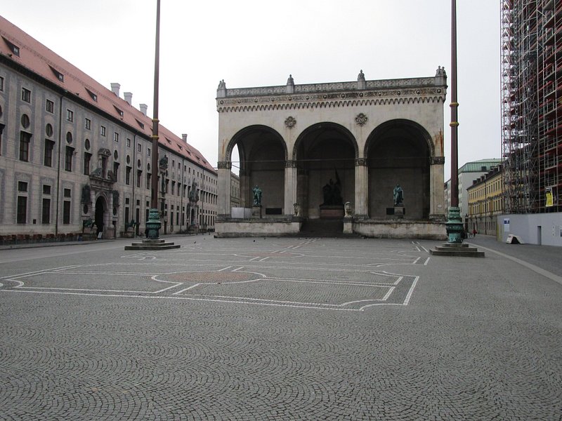 Small-Group 2-Hour Munich and The Third Reich Walking Tour