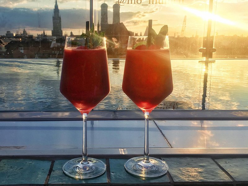 PRIVATE – Best Munich Cocktail Tour – all inclusive