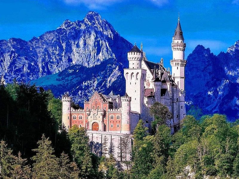 MY*GUiDE The King’s GREATEST PALACES Neuschwanstein & HERRENCHIEMSEE from Munich