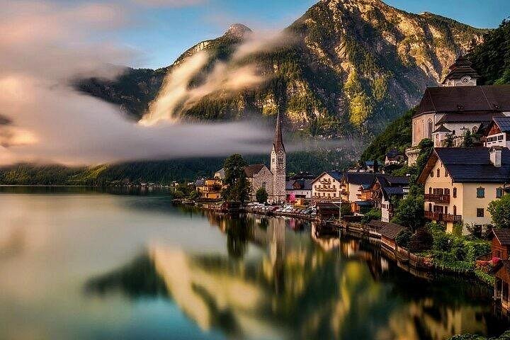 Private Day Tour of Salzburg and Hallstatt from Munich