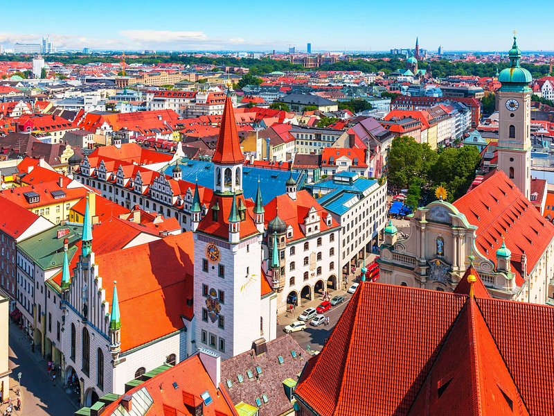Best of Munich 1-Day Private Tour with Tickets and Transport