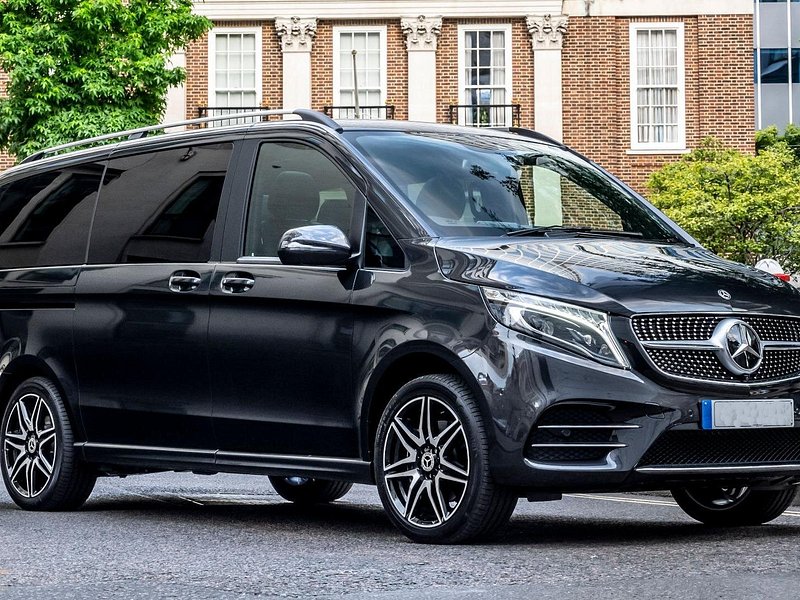 Private Transfer from Munich Airport to Munich City by Luxury Van