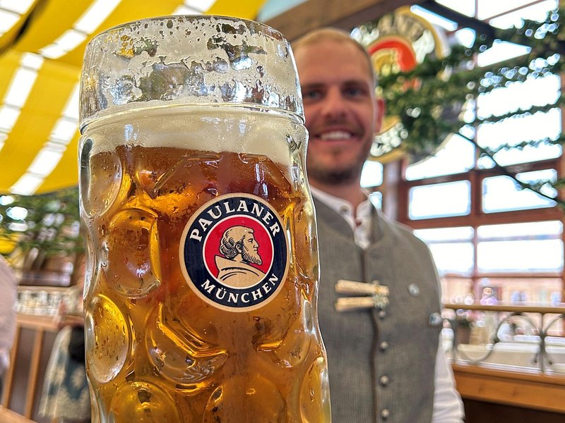 Oktoberfest Experience in Munich: Fun, Food, Beer & Seats