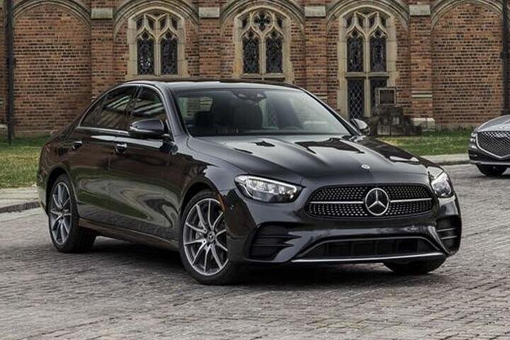 Arrival Transfer from Munich Airport to Munich City by Sedan