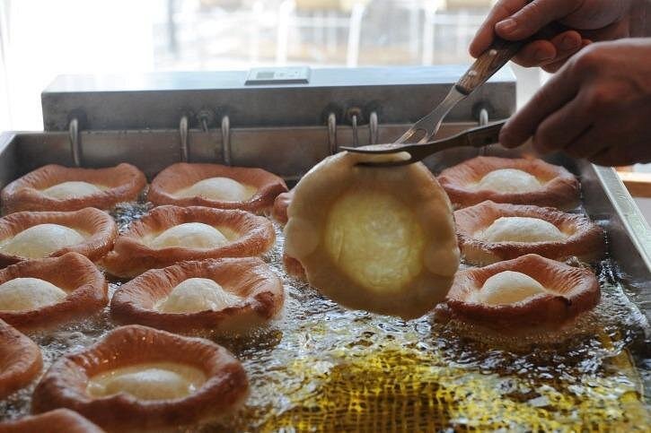Private – Viktualienmarkt Food Tour and Beyond – best Munich tastings