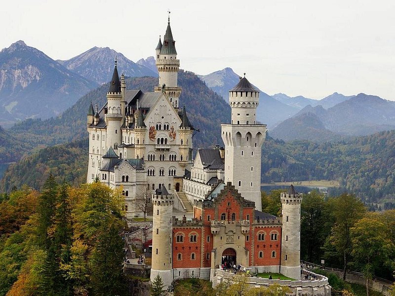 Skip-the-Line Neuschwanstein Castle Tour from Munich