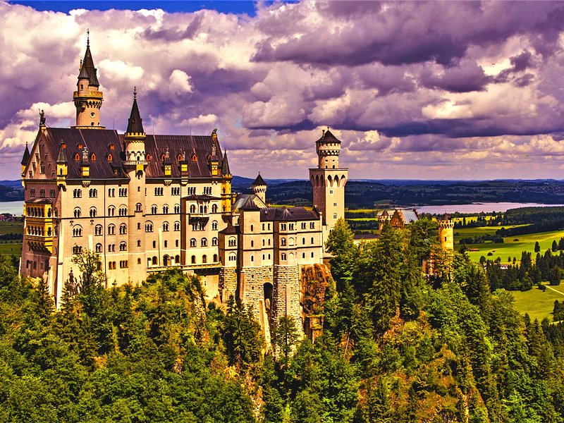 Private Tour of Neuschwanstein Castle & Highline 179 from Munich