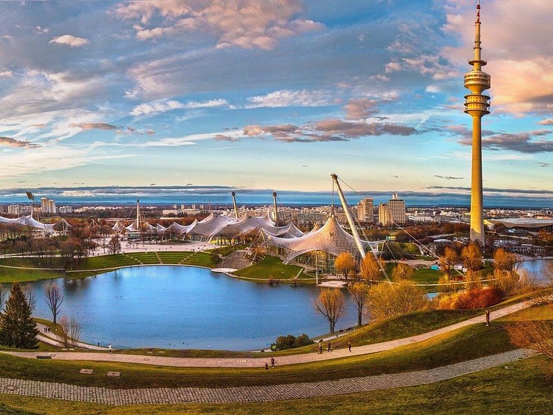 Private Transfer from Munich to Linz, Hotel-to-hotel, English-speaking driver