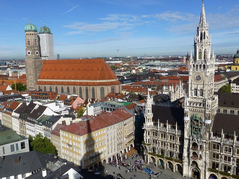 Munich Public Walking Tour With A Professional Guide