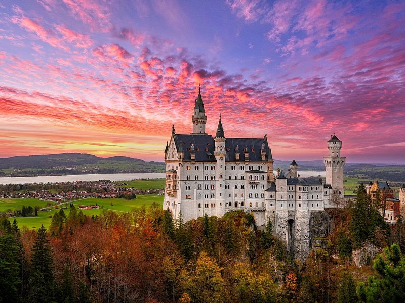 Private day trip from Munich to Neuschwanstein, tickets included