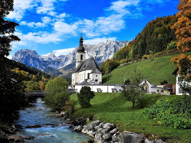 Discover the Bavarian Alps from Munich – End of tour in Salzburg