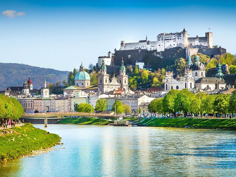 Salzburg & Scenic Wonders: A Private Day Tour from Munich