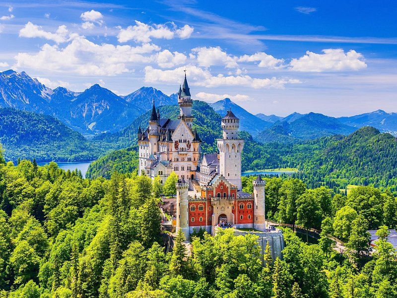 Full Day Private Tour Neuschwanstein Castle Linderhof from Munich