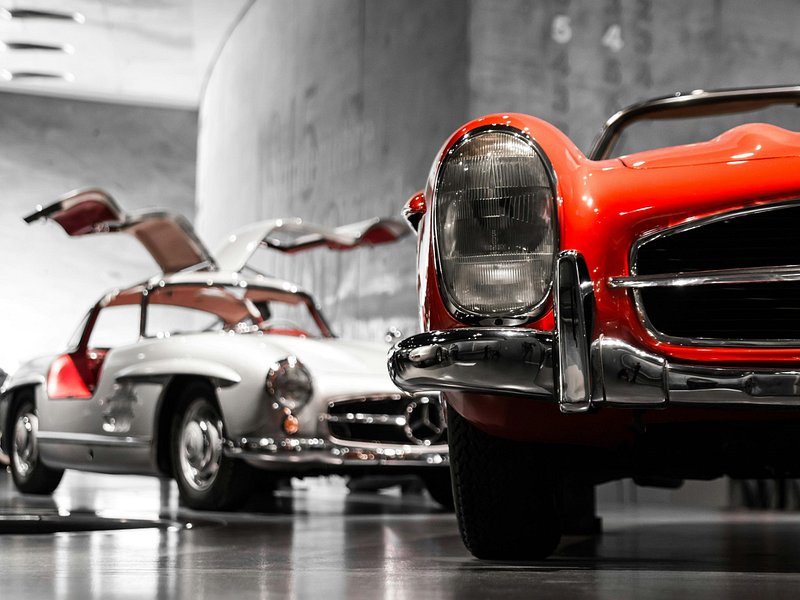 Private Stuttgart 12 Hour Tour from Munich with Free Photography