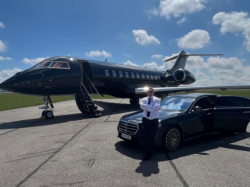 First Class Transfer in Munich Airport MUC