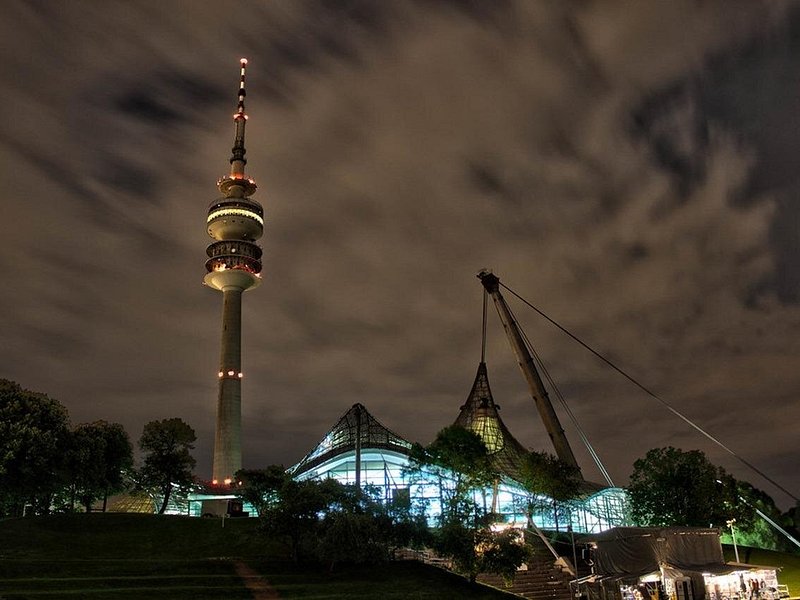 Munich by Night: Private & Customizable Evening City Tour