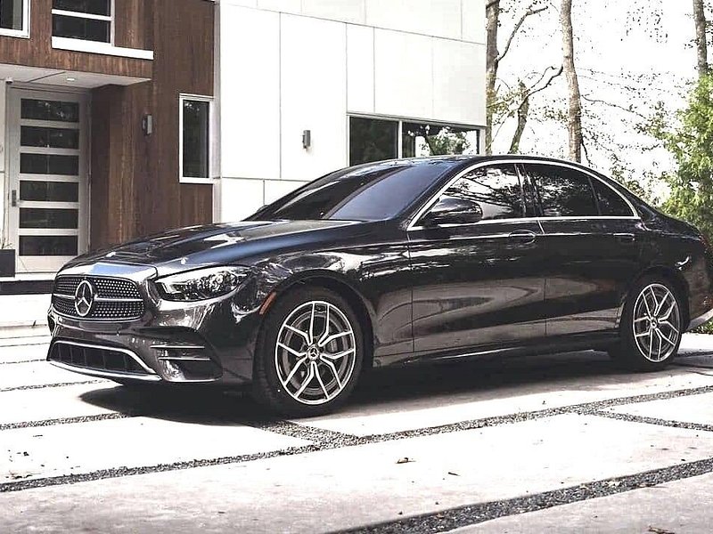 Airport Transfer: Munich to Munich Airport MUC by Business Car